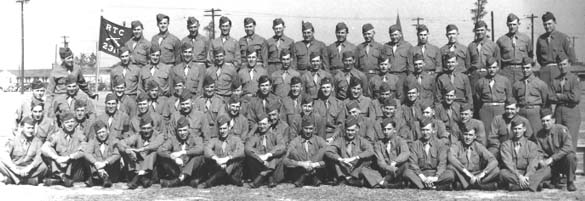 Photo of Company B, 231st Infantry Training Battalion, Camp Blanding, Florida.